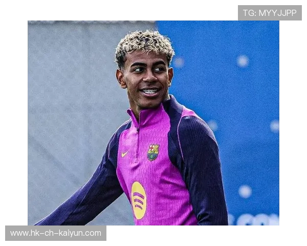 FIFPRO年度最佳11人公布,亚马尔当选票王巴黎占5席。,fifi奖历年名单